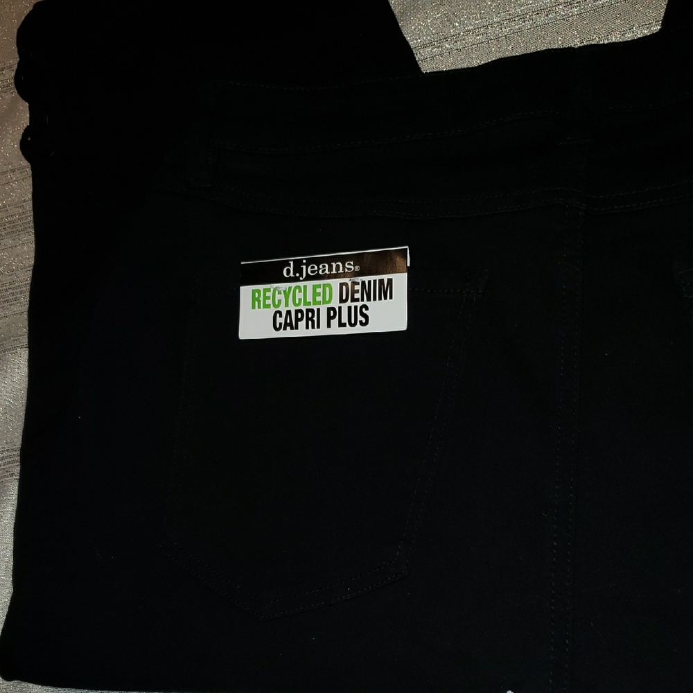 d. jeans NEW Black Lace-Up Hem Capri Pants Denim Bottoms NWT Women's 18 - Picture 8 of 15
